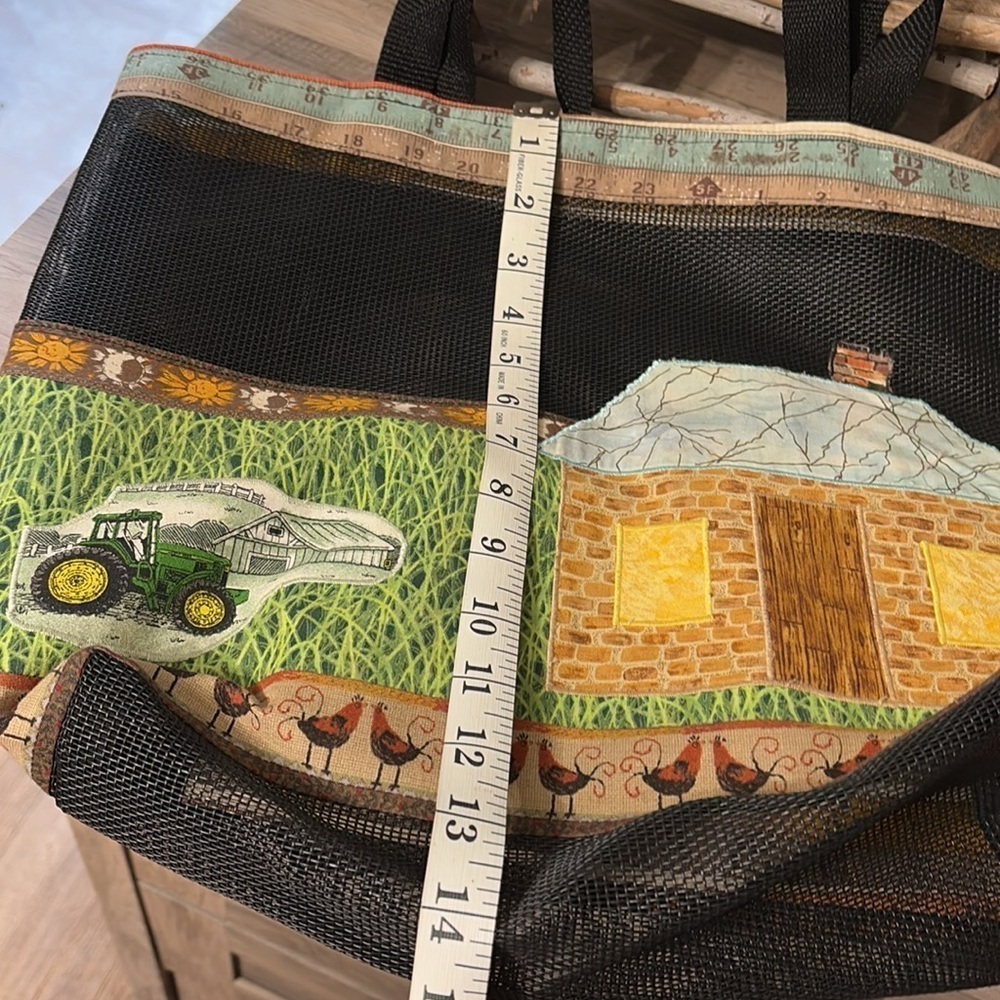 PRE OWNED HOMEMADE FARMHOUSE TRACTOR CHICKENS SHOPPING TOTE BAG WITH MESH - Picture 11 of 13